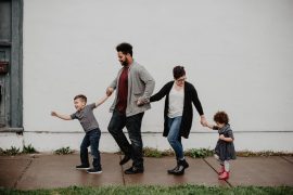 La importancia de las buenas relaciones para los patrones de conducta de los niños